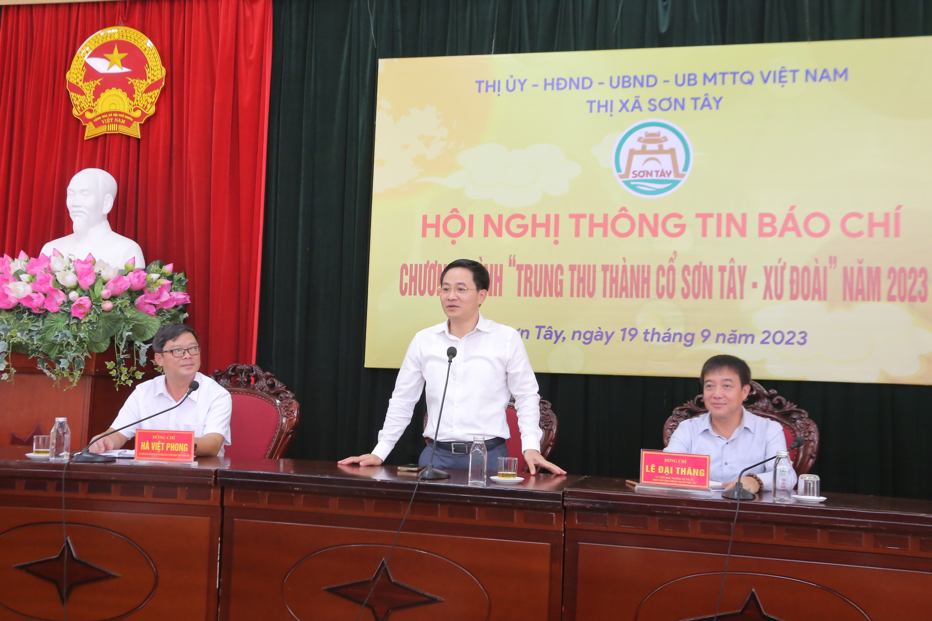 Thành ủy viên, Bí thư Thị ủy Sơn Tây Trần Anh Tuấn phát biểu
